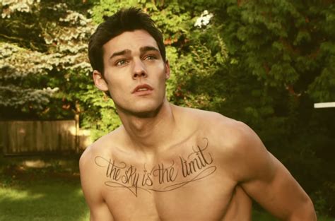 Holden Nowell Says ‘Call Me Maybe’ Gay Storyline Made Him Uncomfortable ...