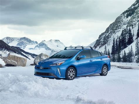 Toyota Introducing New Prius AWD-e in L.A. | TheDetroitBureau.com