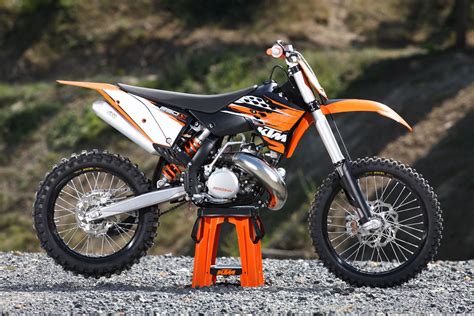 2010 KTM 250 SX - Moto.ZombDrive.COM