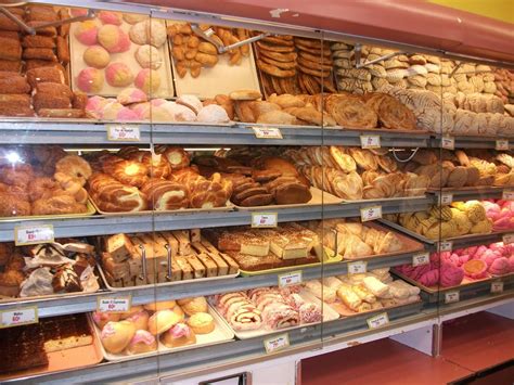 LIM:OLOGY: May 2011 | Mexican sweet breads, Mexican bakery, Mexico food