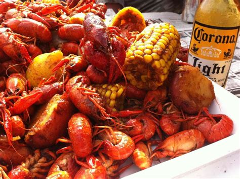 10 Places You Should Get Crawfish This Season | Houstonia