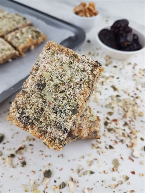 Healthy Date Bars (Vegan & No Bake recipe + Video) - Flavours Treat