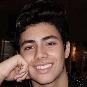 Shane Cameron Davis - Bio, Facts, Family | Famous Birthdays