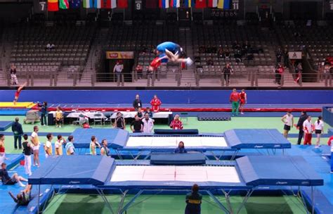 What are the Different Sizes for a Competition Trampoline?