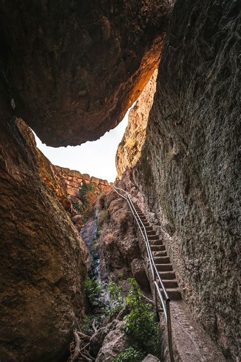 Hiking the caves in pinnacles national park – Artofit