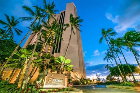 Prince Waikiki Pool Pictures & Reviews - Tripadvisor