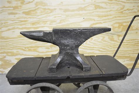 152 lb Arm Hammer Columbus Anvil Forging Co Blacksmith Anvil Forge Iron ...