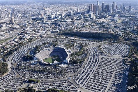 Dodger Stadium Parking Lot : r/oddlysatisfying