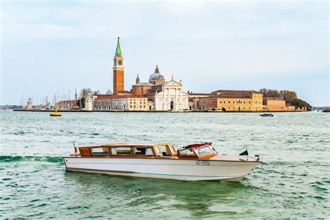 Venice: Grand Canal Boat Tour | GetYourGuide