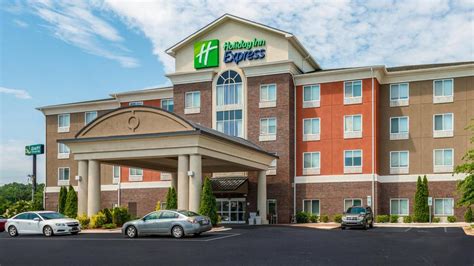 Holiday Inn Express & Suites Statesville, Statesville | HotelsCombined