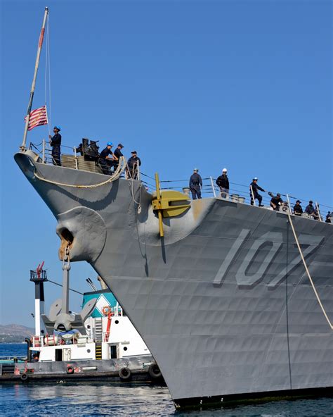 DVIDS - Images - USS Gravely (DDG 107) arrives in Souda Bay, Greece ...