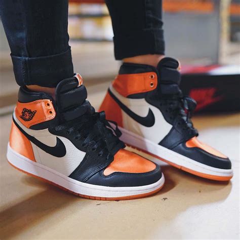 Air Jordan 1 WMNS Satin 'Shattered Backboard' Orange Black – Kick Game