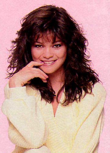 38 best Young Valerie Bertinelli! images on Pinterest | Valerie ...