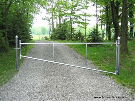 Tubular Barrier Gate Overview | Driveway barrier, Steel gate design ...