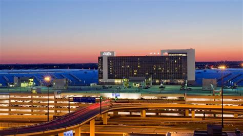 10 Best Hotels Near DFW Airport: Dallas Fort Worth Airport Hotels