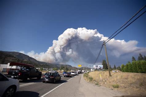 Fire closes in on West Kelowna, evacuation orders, alerts issued in ...