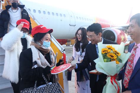 Vietnam’s Khanh Hoa welcomes back first visitors from China after three ...