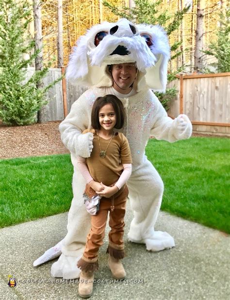 Cool Atreyu and Falkor Dad and Daughter DIY Costume from Nevereding Story