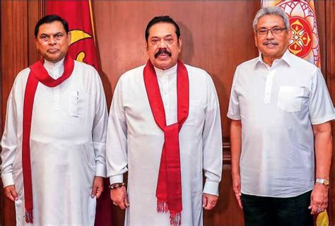 Mahinda Rajapaksa Age, Wife, Children, Family, Biography & More ...