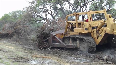 BIG D9G Bulldozer Working - YouTube