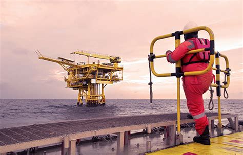 6 Safety Tips for Offshore Workers in Houston | Krist Law Firm