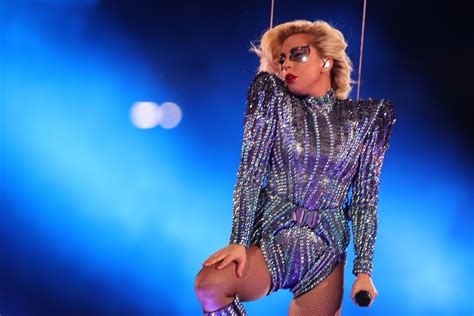 Lady Gaga Super Bowl 2017 Halftime Show Performance Photos | Heavy.com