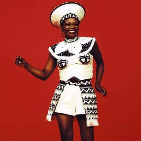 Brenda Fassie: cause of death, songs, movie - Briefly.co.za