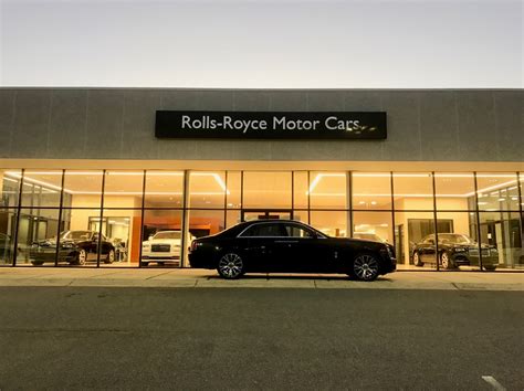 Rolls-Royce Opens First Standalone Dealership in U.S. - Wide Open Spaces