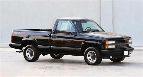 1990 Chevrolet 454 SS Pickup Heads To Auction | GM Authority