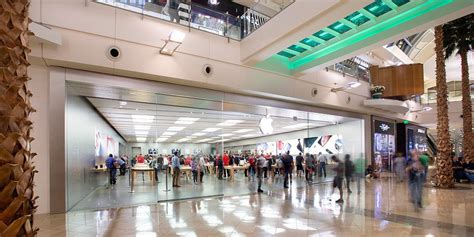 Apple - The Mall at Millenia