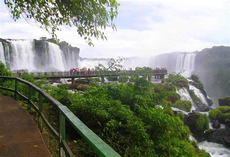 Amazing Iguazu Falls, Brazilian side – and getting attacked by angry ...