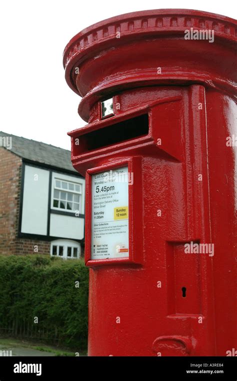 A red british pillar box Stock Photo - Alamy