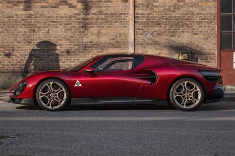 Alfa Romeo 33 Stradale dimensions 2024 - Autotijd.be