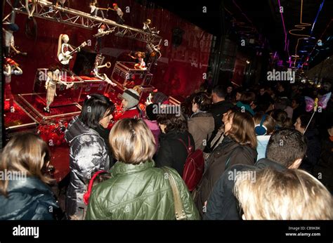 Paris, France - Window Christmas shopping boulevard haussmann Stock ...