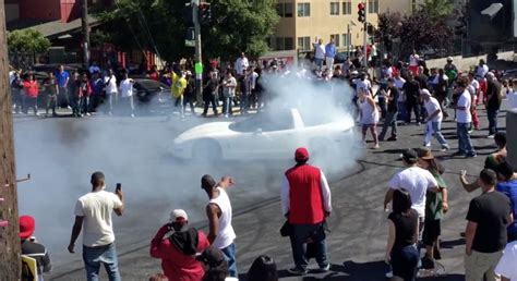 Spinning Rims, Spinning Cars: the History of the Oakland Sideshow | KQED