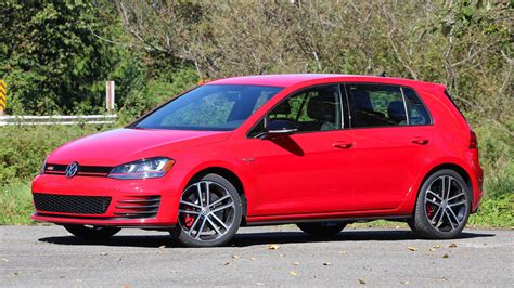 Review: 2017 Volkswagen Golf GTI Sport