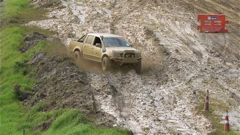 4x4 Mud fun part 2 - YouTube