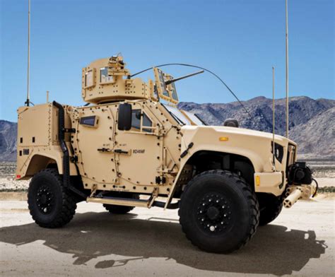 Army Upguns JLTV with Anti-Tank Weapons and Air Attack Missiles ...