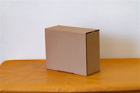 Courier Box (Medium) - Global Packaging Solutions