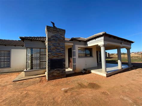 3 Bedroom House For Sale in Polokwane Rural | RE/MAX™ of Southern Africa