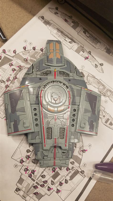 Polar Lights 1/1000 Defiant. - FineScale Modeler - Essential magazine ...