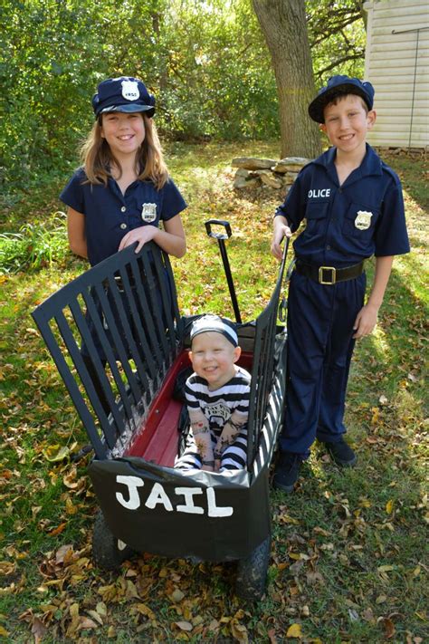 Creative Cops and Robber Costume - Costume Yeti