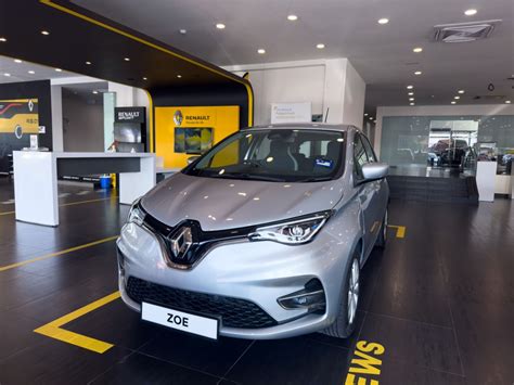 Renault Zoe EV arrives officially from RM165,000 | CarSifu