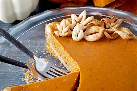 How to Make It: Libby's Pumpkin Pie Recipe | Taste of Home