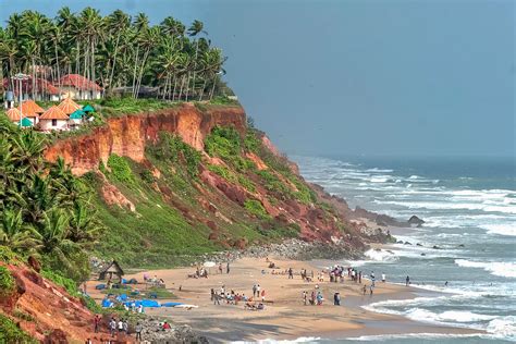 Varkala Cliff, Varkala: How To Reach, Best Time & Tips