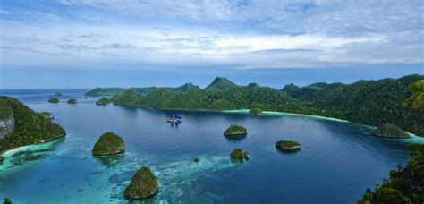 Introducing Papua: Your Travel Guide - Discover Your Indonesia