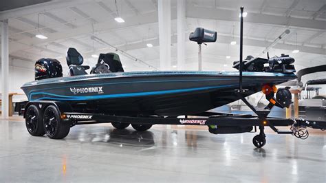 The Best Bass Boat Made? The 2024 Phoenix 920 Elite - YouTube