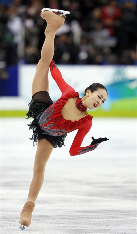 31 Olympic figure skating costumes from 1936 to today | Figure skating ...