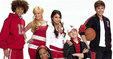 High School Musical reunion: Watch Vanessa Hudgens and Zac Efron’s ...