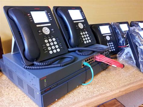 Staging an Avaya IP Office and an ERS 3524GT+PWR switch with IP phones ...